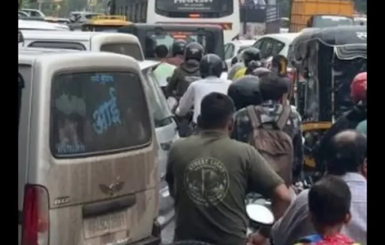 उर्स के जुलूस के चलते शहर का रेंगता रहा ट्रैफिक