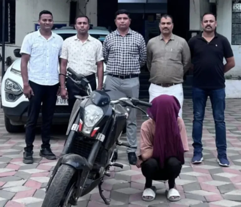 चोरी की केटीएम बाइक के साथ युवक गिरफ्तार