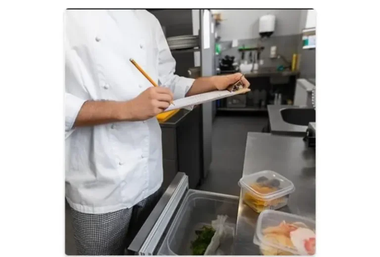डोमिनोज पिज्जा आउटलेट पर FDA की कार्रवाई