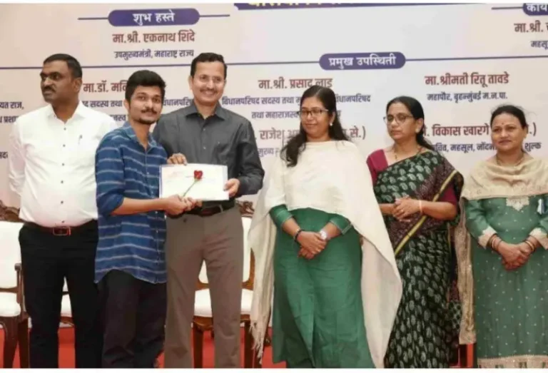 ‘छत्रपती शिवाजी महाराज महसूल समाधान शिबीर’ अभियानातून नागरिकांना २९ शासकीय सेवा एकाच छताखाली  – अपर जिल्हाधिकारी बप्पासाहेब थोरात