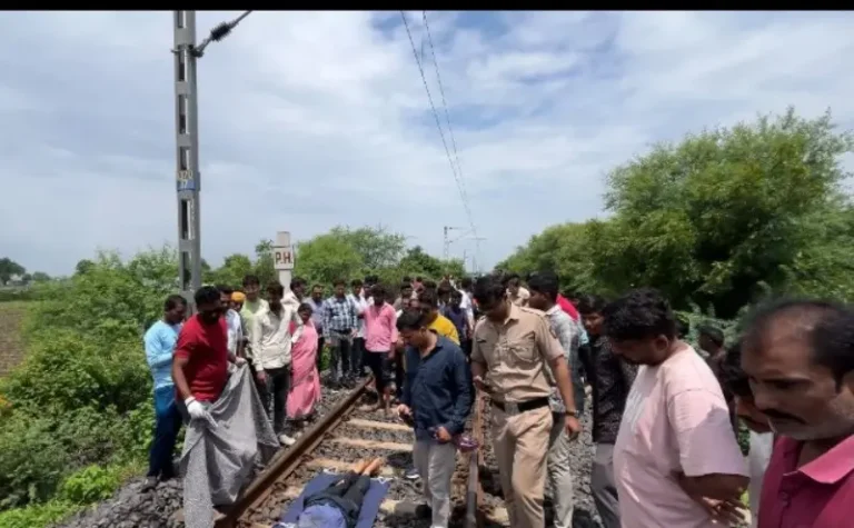 सावनेर में ट्रेन की चपेट में आने से सगे दो व्यापारी भाइयों की दर्दनाक मौत