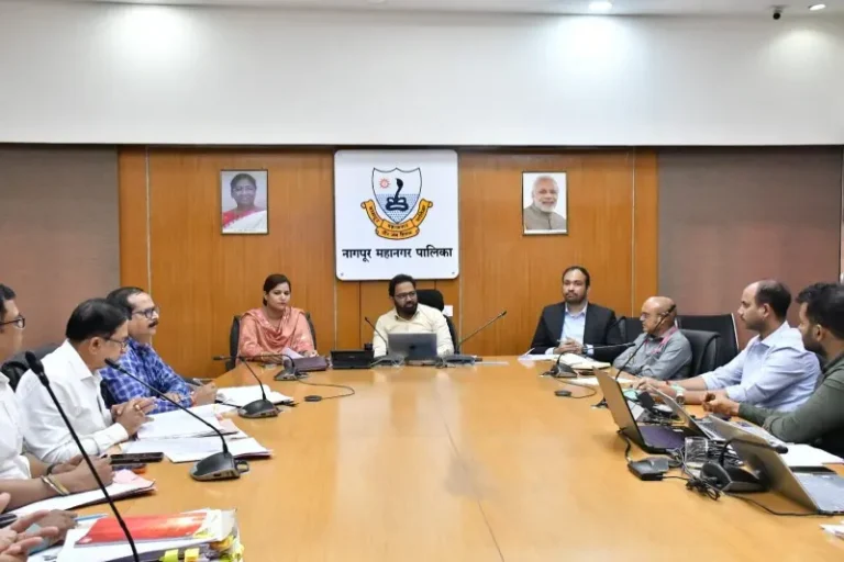परिवहन विभागाचे “व्हिजन डॉक्युमेंट” तयार करा – मनपा आयुक्त डॉ. विपीन यांचे विभागाला निर्देश