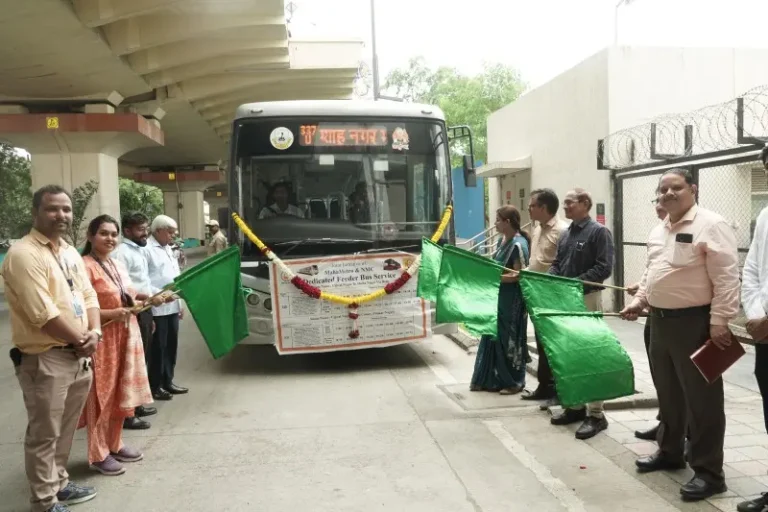 नागपूर महानगरपालिका परिवहन विभागातर्फे नवीन शहरबस फीडर सेवेचे लोकार्पण