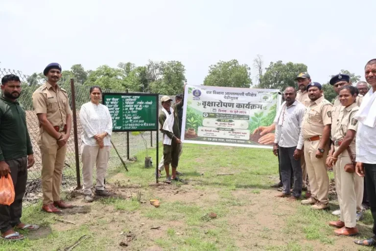 हरित अभियानांतर्गत पेडीगुड्डम वनपरिक्षेत्रात वृक्षारोपण; नव्या वनपरिक्षेत्र कार्यालयाचे उद्घाटन