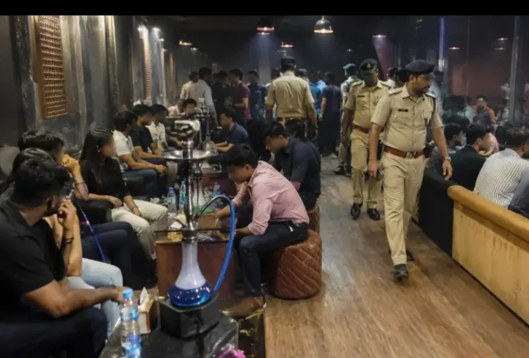 नागपुर में हुक्का पार्लर पर छापा