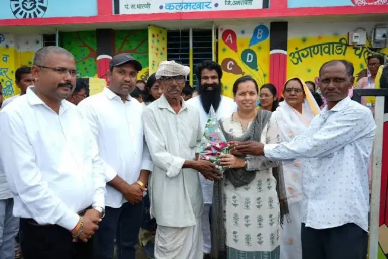 मेळघाटातील अंगणवाडी, पोषण पुनर्वसन केंद्रांना मंत्री तटकरे यांच्या भेटी
