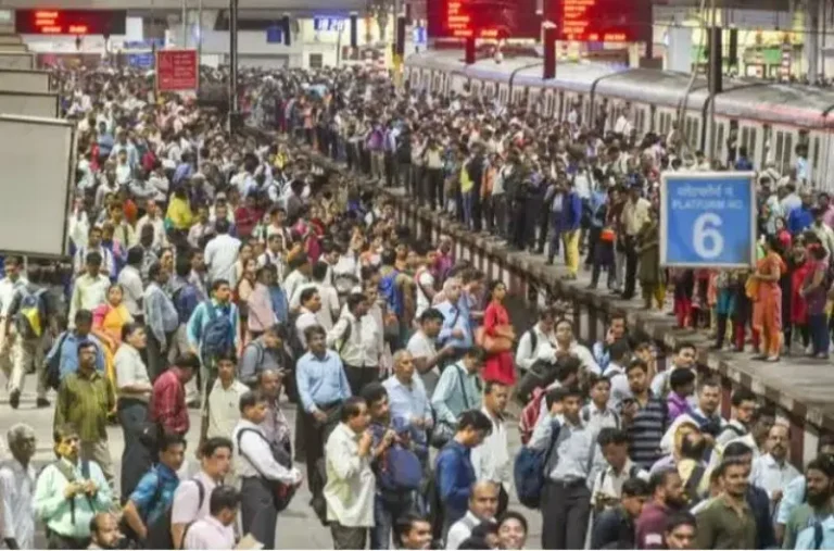 भारतातील वाढते शहरीकरण आणि पायाभूत सुविधांवरील ताण