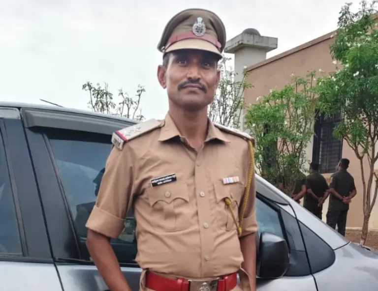 “खाकी वर्दीतील जिद्दीचा प्रवास: शक्तिकुमार टेंभुर्णे आता पोलीस उपनिरीक्षक!”