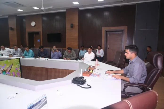 पत्रकारपरिषदछायाचित्रे4_copy_800x532