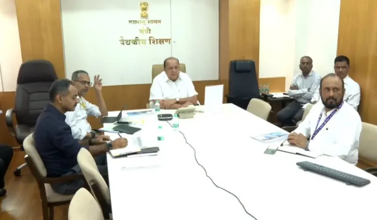 दर्जेदार आरोग्यसेवा व वैद्यकीय शिक्षणासाठी शासन कटिबद्ध – वैद्यकीय शिक्षण मंत्री हसन मुश्रीफ