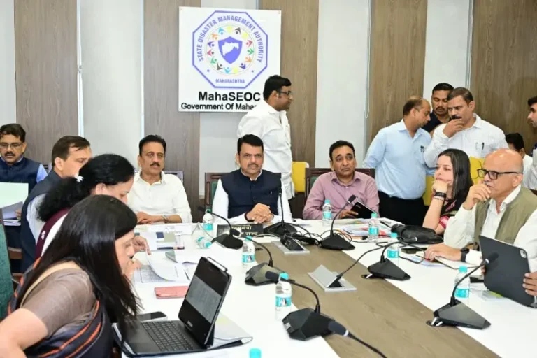 आपत्कालीन परिस्थितीत हेल्पलाईन क्रमांकावर संपर्क करण्याचे मुख्यमंत्र्यांचे आवाहन