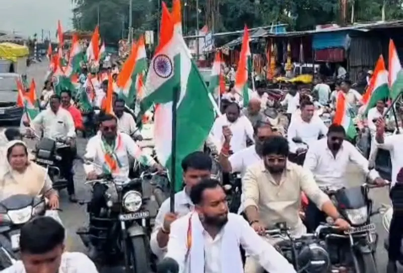कन्हान येथे भारतीय जनता युवा मोर्चा तर्फे भव्य तिरंगा रॅली कन्हान येथे भारतीय जनता युवा मोर्चा तर्फे भव्य तिरंगा रॅली