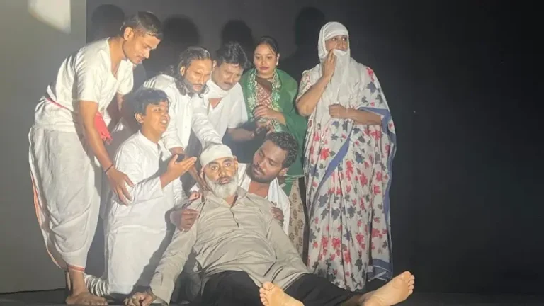 प्रेमचंद उत्सवानिमित्त ‘अलगोझा’ व ‘जुलूस’ नाटकांचे हृदयस्पर्शी सादरीकरण