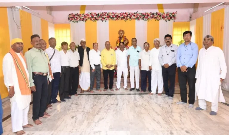 साहित्यरत्न अण्णा भाऊ साठे हे केवळ चतुरस्र साहित्यिक नव्हे, तर क्रांतिकारक समाजसुधारक – अरविंद डोंगरे