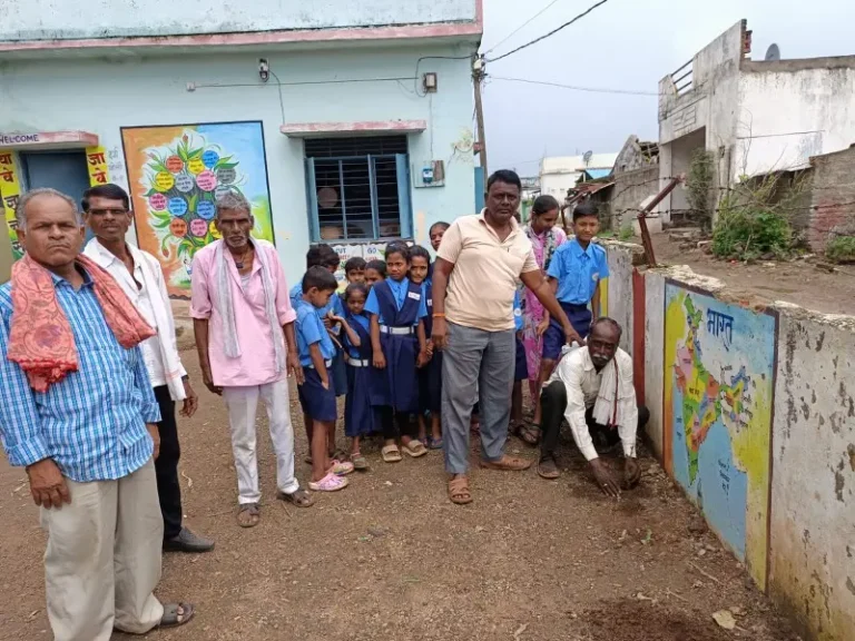 जि. प. शाळा खेडा येथे वृक्षारोपण कार्यक्रम उत्साहात