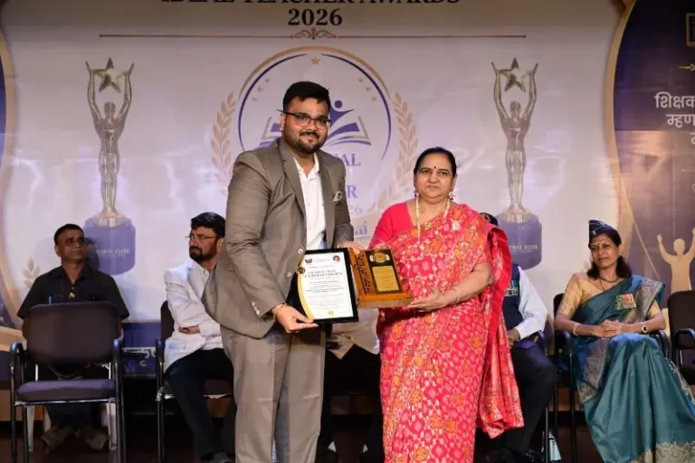 डॉक्टर पुष्पा सुभाष तायडे राष्ट्रीय आदर्श शिक्षक पुरस्काराने सन्मानित