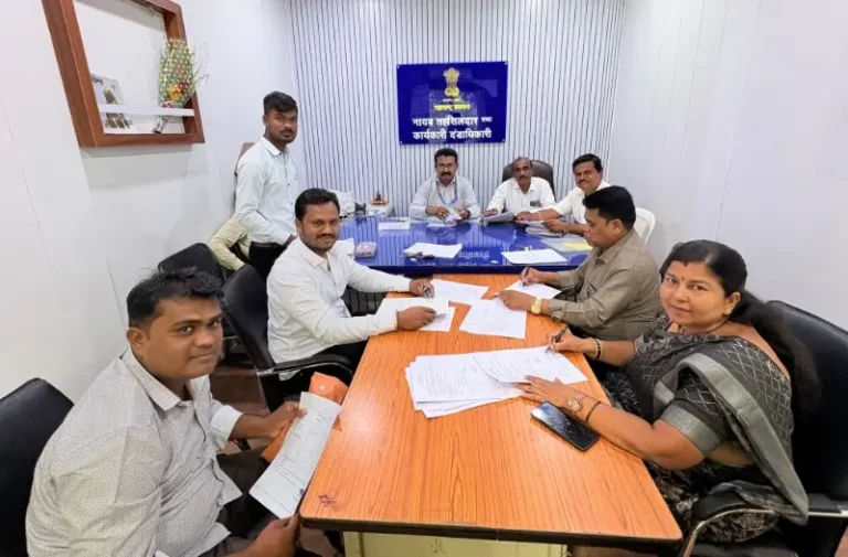 मौदा तालुका संजय गांधी निराधार योजना समिती च्यासभेत जवळपास 300 प्रलंबित प्रकरणांचा निपटारा