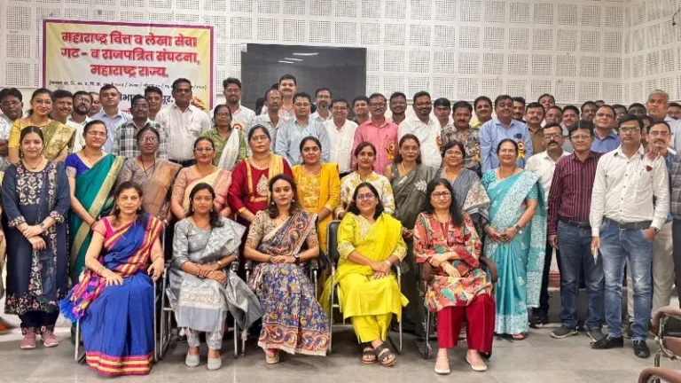सरपंच भवन नागपूर येथे महाराष्ट्र वित्त व लेखा सेवा गट ब राजपात्रित विभागीय संघटनेची आमसभा संपन्न