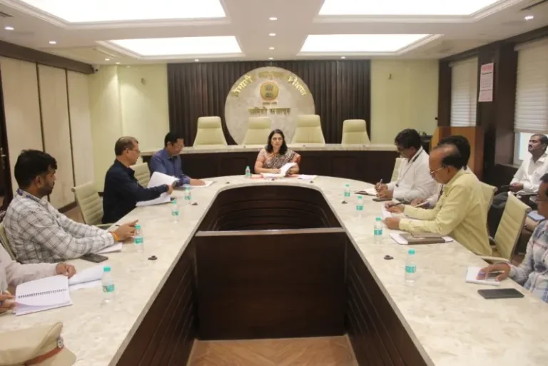 कोकण भवनात भारतीय स्वातंत्र्य दिन समारंभ पूर्व तयारीची बैठक संपन्न