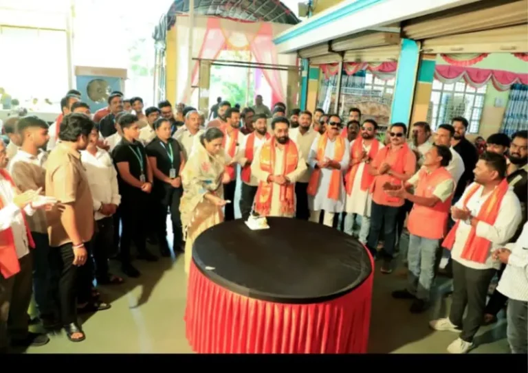 215 बेरोजगारों को रोजगार, 112 ने किया रक्तदान