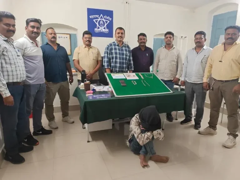 चोरी के मामले में एक गिरफ्तार, दो की तलाश जारी
