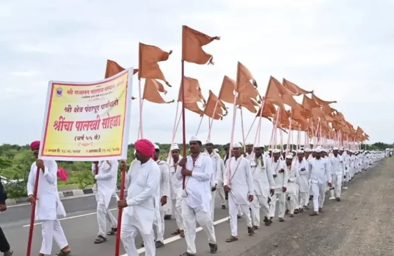 शेगांव के गजानन महाराज की पालकी विदर्भ में पहुंची