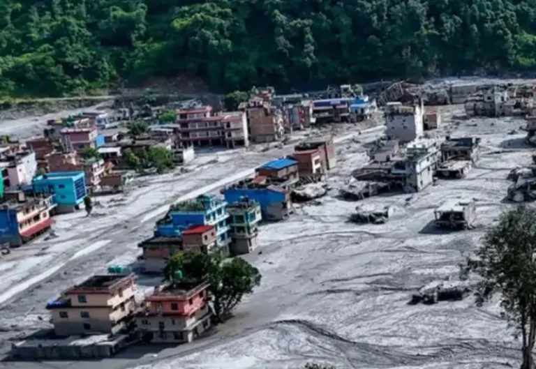 नेपाल बाढ़: अब तक 584 मौतें, 2,482 लोग लापता