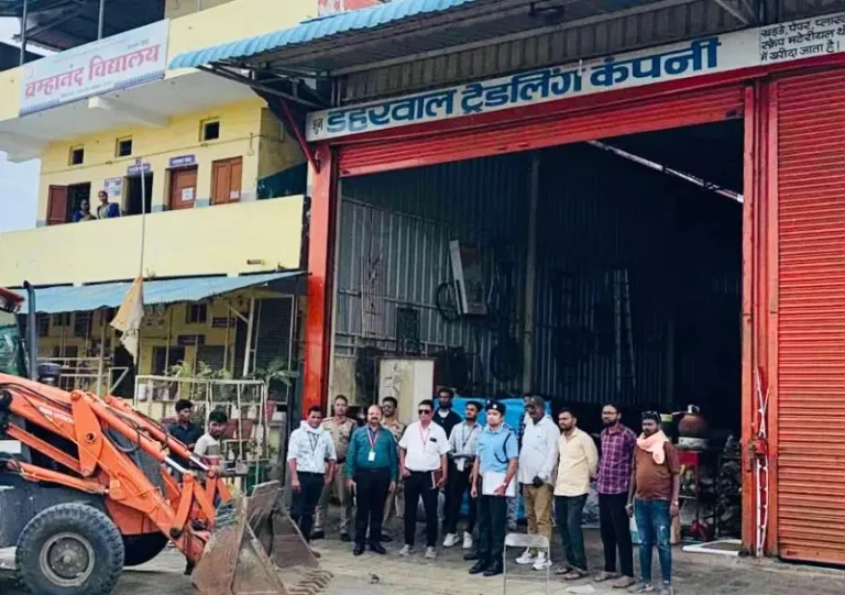 लकडगंज झोन अंतर्गत अनाधिकृत कारखाने, शॉपींग मॉल, इमारती कार्यवाही मोहीम