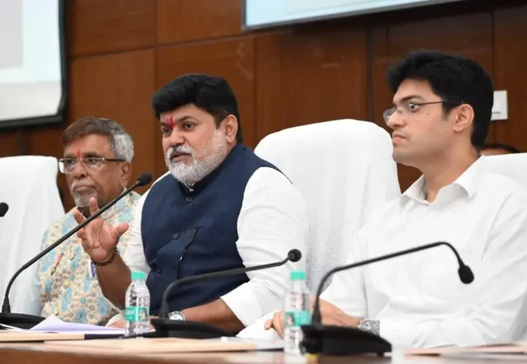 गडचिरोलीत उभारणार ‘हिंदुहृदयसम्राट बाळासाहेब ठाकरे मराठी भाषा विकास व संशोधन केंद्र’ – मराठी भाषा मंत्री डॉ. उदय सामंत