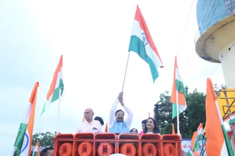 तिरंगा केवळ ध्वज नाही, तर भारताच्या स्वातंत्र्याची, शौर्याची आणि बलिदानाची अमर गाथा ; त्याचा सन्मान राखणे हे प्रत्येक भारतीयाचे कर्तव्य – आ. सुधीर मुनगंटीवार