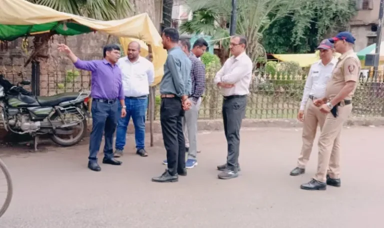 गणेशोत्सवाच्या पार्श्वभूमीवर रस्त्यांवरील खड्डे बुजविण्याचे काम युद्धपातळीवर – मनपा आयुक्त अकुनूरी नरेश