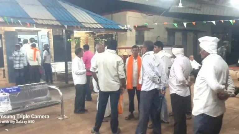 सिंदेवाही स्थानकावर प्रवाशांचा तीव्र आक्रोश