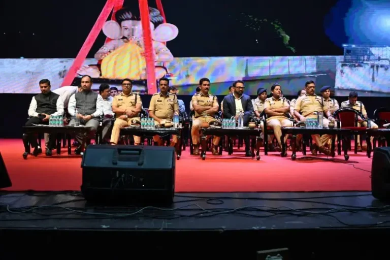 गणेशोत्सव पर्यावरणपूरक व समाजोपयोगी उपक्रमांनी साजरा करा