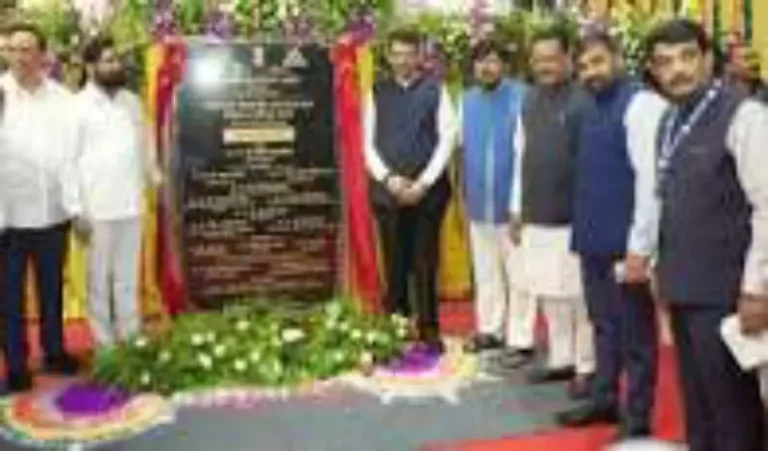 लोकशाहीर अण्णा भाऊ साठे यांचे स्मारक वंचितांच्या संघर्षाचे प्रेरणास्थान ठरेल – मुख्यमंत्री देवेंद्र फडणवीस