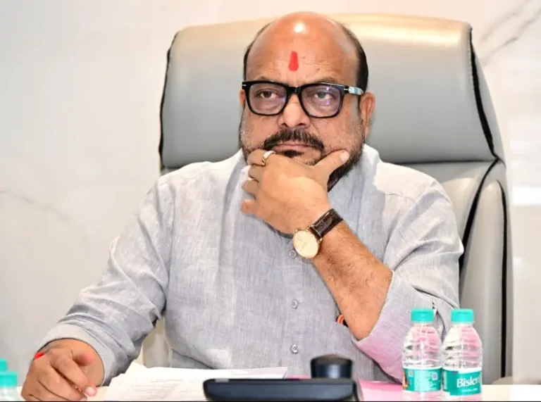 कोपरगाव विधानसभा मतदारसंघातील प्रादेशिक पाणी पुरवठा योजनांचा मंत्री गुलाबराव पाटील यांच्याकडून आढावा