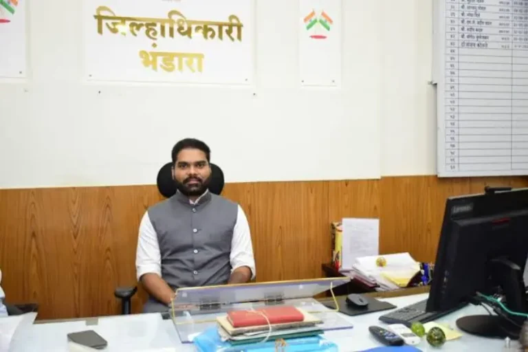 नागरिकांच्या प्रश्नांचे निवारण करणे हे प्रशासनाचे प्रथम कर्तव्य जिल्हाधिकारी – सावन कुमार