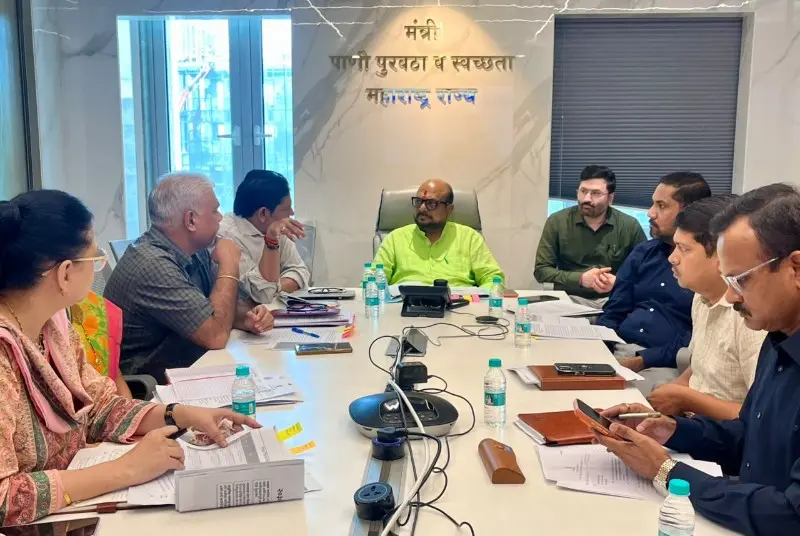 कंत्राटी कर्मचाऱ्यांच्या समावेशनाचा प्रस्ताव मुख्य सचिवांच्या समितीकडे पाठवावा – पाणीपुरवठा व स्वच्छता मंत्री गुलाबराव पाटील कंत्राटी कर्मचाऱ्यांच्या समावेशनाचा प्रस्ताव मुख्य सचिवांच्या समितीकडे पाठवावा – पाणीपुरवठा व स्वच्छता मंत्री गुलाबराव पाटील