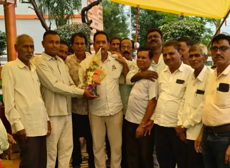 डोंगरला तंटामुक्त समितीच्या अध्यक्षपदी द्वारकाप्रसाद पटले यांची बिनविरोध निवड