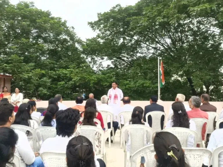 अखिल भारतीय स्थानिक स्वराज्य संस्थेच्या नागपूर कार्यालयात नगरसेवक विनय दाणी यांचे हस्ते झेंडावंदन 