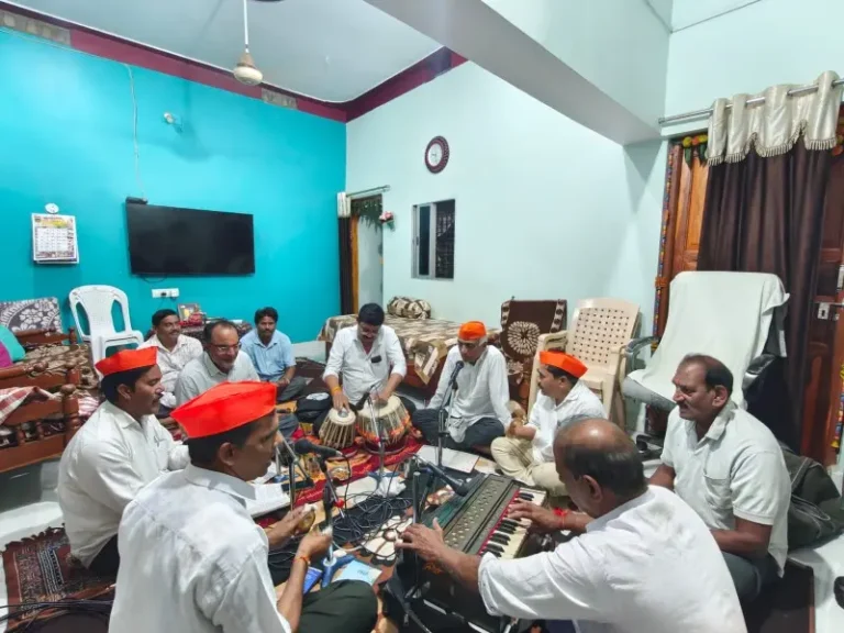 मोबाईलच्या युगातही घुमतोय टाळ-मृदंगाचा नाद!