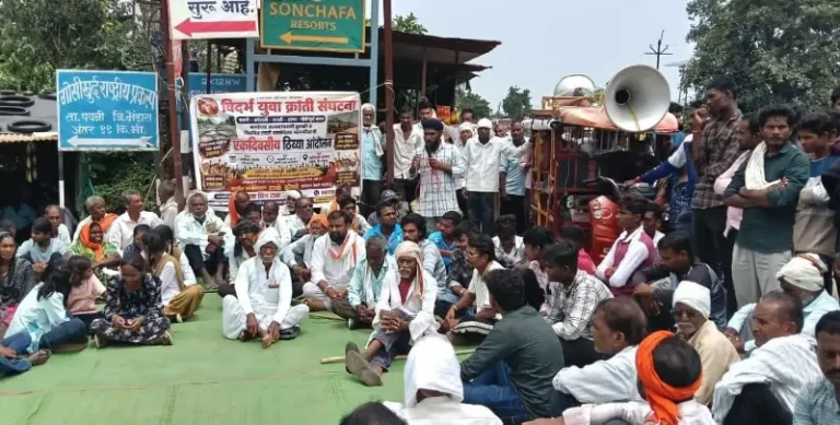 विदर्भ युवा क्रांती संघटनेच्या संघर्षाला मोठे यश; रस्ता नूतनीकरण व बससेवेची मागणी मान्य करण्यात आली आहे