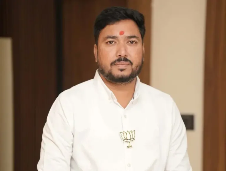 नगराध्यक्ष यांचा सहीचा अधिकार रद्द, नगर विकास विभागाचा निर्णय यावर नगराध्यक्षाची प्रतिक्रिया
