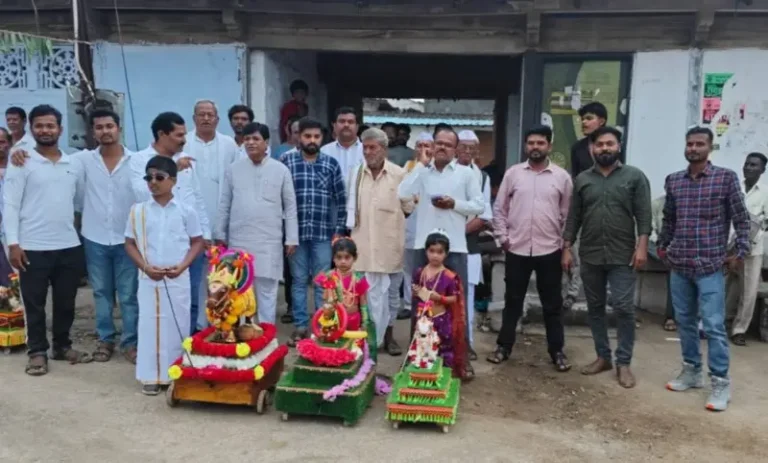 नंदापूरात तान्ह्या पोळ्यात बक्षिसांची लूट, बालगोपालांनी सजविलेले नंदीबैल ठरले आकर्षणाचे केंद्र