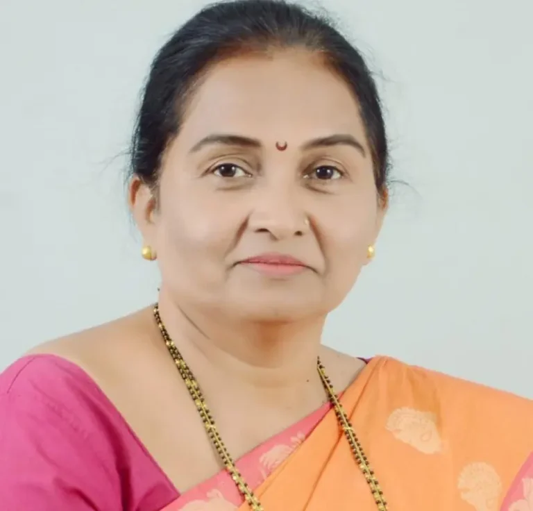 नेहरू नगर झोन क्र. ५ च्या सहाय्यक आयुक्तांच्या विभागीय चौकशी करण्याचे महापौर, नीता ठाकरे यांचे आदेश सभापती, सीमा ढोमणे यांनी गैरकारभार आणला उघडकीस