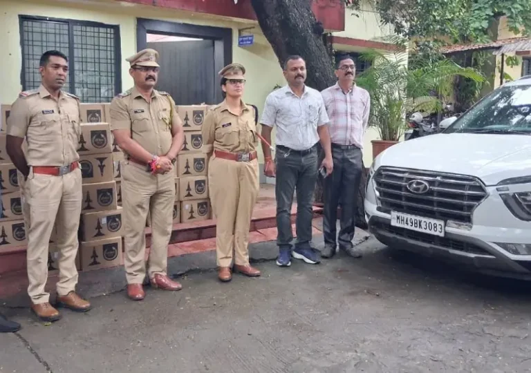 कार में छिपाकर रखी थी शराब की 45 पेटियां