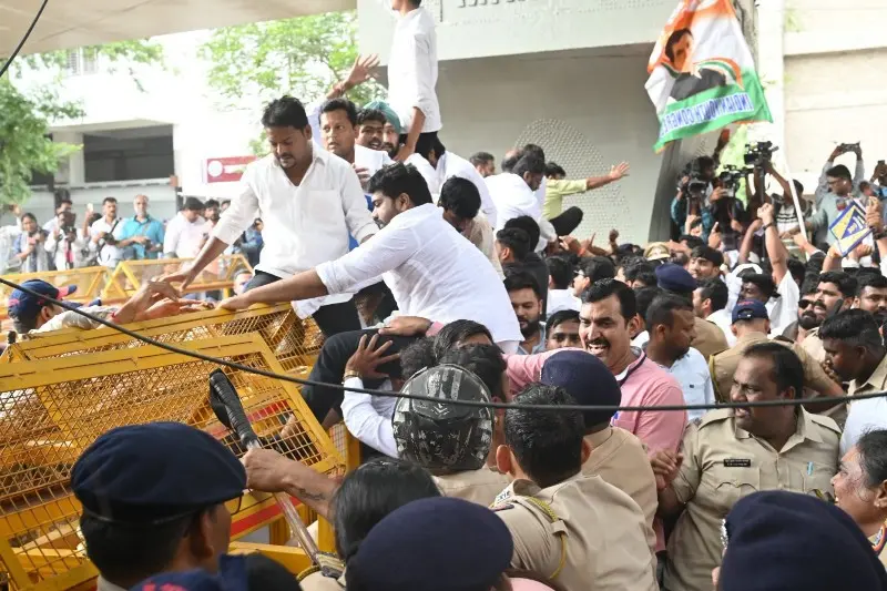 CongressAndolan_copy_800x533_copy_800x533_1