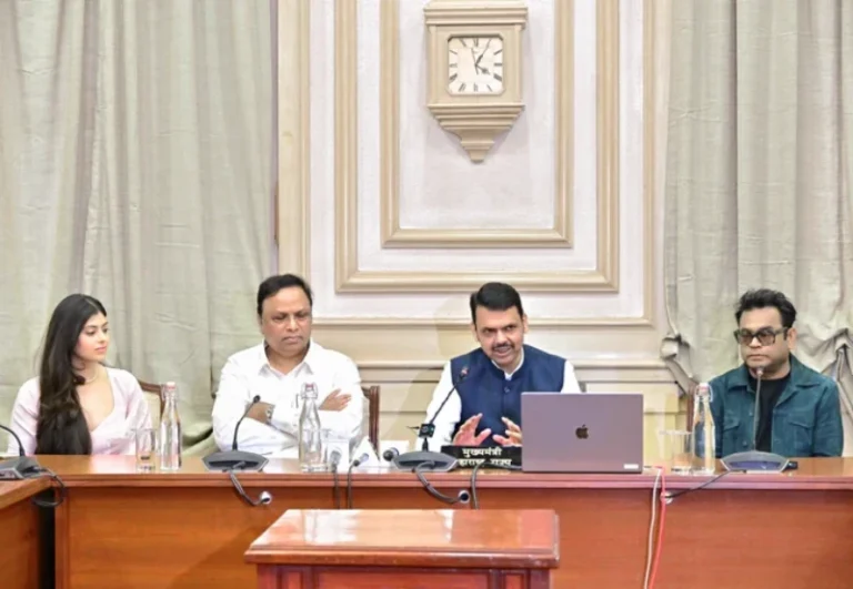 आशाजींची गाणी कित्येक पिढ्यांना आनंद देत राहतील  – मुख्यमंत्री देवेंद्र फडणवीस