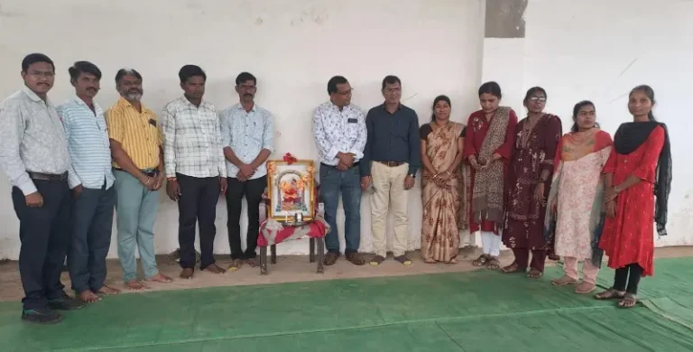 घोटमुंढरी जि प शाळेत सर्वज्ञ श्री चक्रधर स्वामी यांच्या प्रकट दिन साजरा