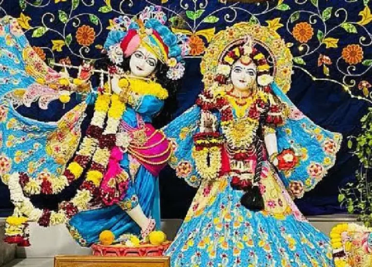 कान्हा के जन्म का इंतजार, भक्ति में डूबा शहर