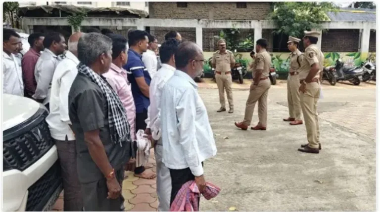 गणेशोत्सवाच्या पार्श्वभूमीवर कारधा पोलिसांची बैठक; नियम मोडल्यास कारवाईचा इशारा